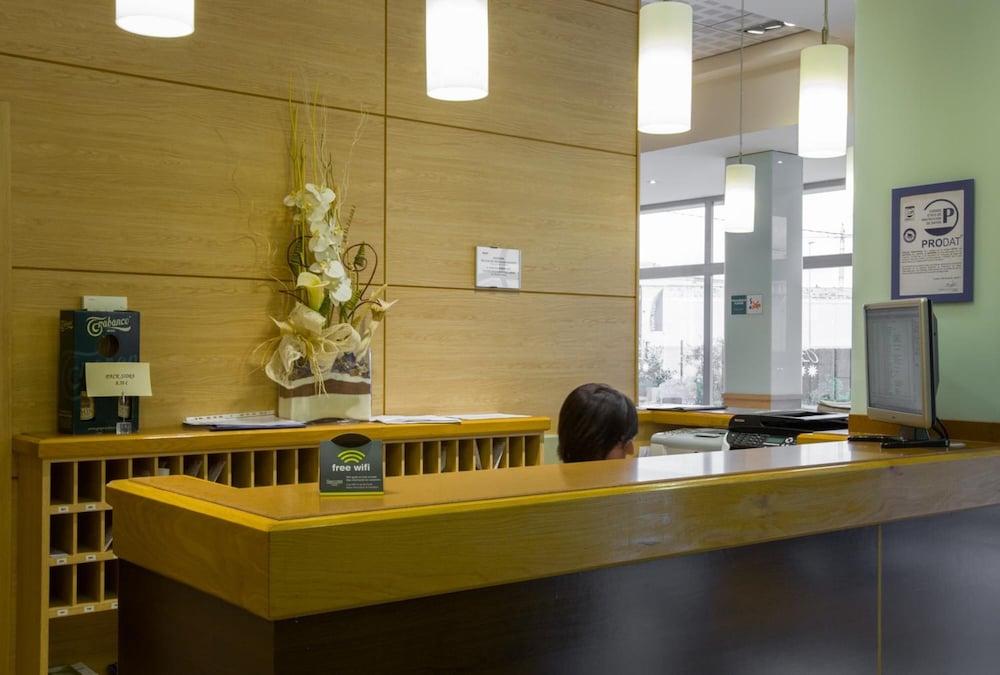 Hotel La Borona Gijon Bagian luar foto