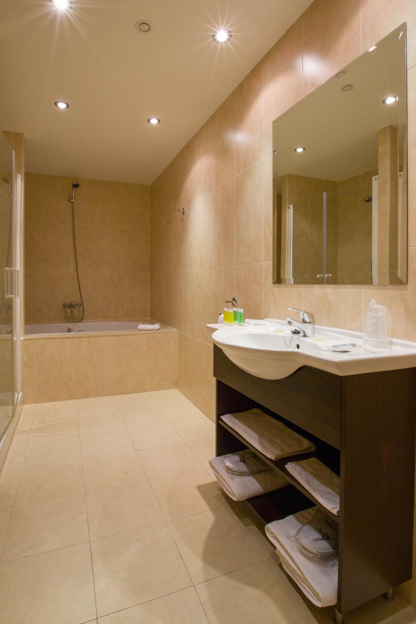 Hotel La Borona Gijon Ruang foto