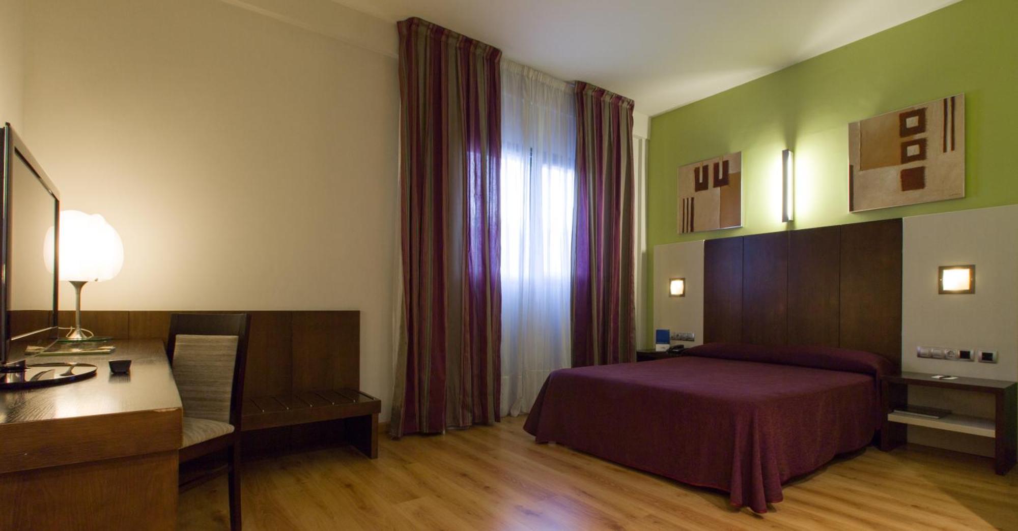 Hotel La Borona Gijon Ruang foto